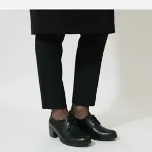 کفش چرم زنانه طبی بندی مدل پارمیس مشکی پاشنه 5 سانت