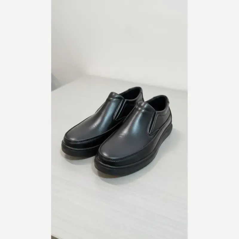 کفش چرم مردانه مدل zhiro زیره نرم و سبک سایز 40 تا 44 مشکی